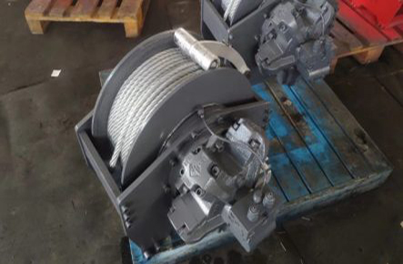 Two Set 5-ton hydraulic ramp winches order come from  Seychelles